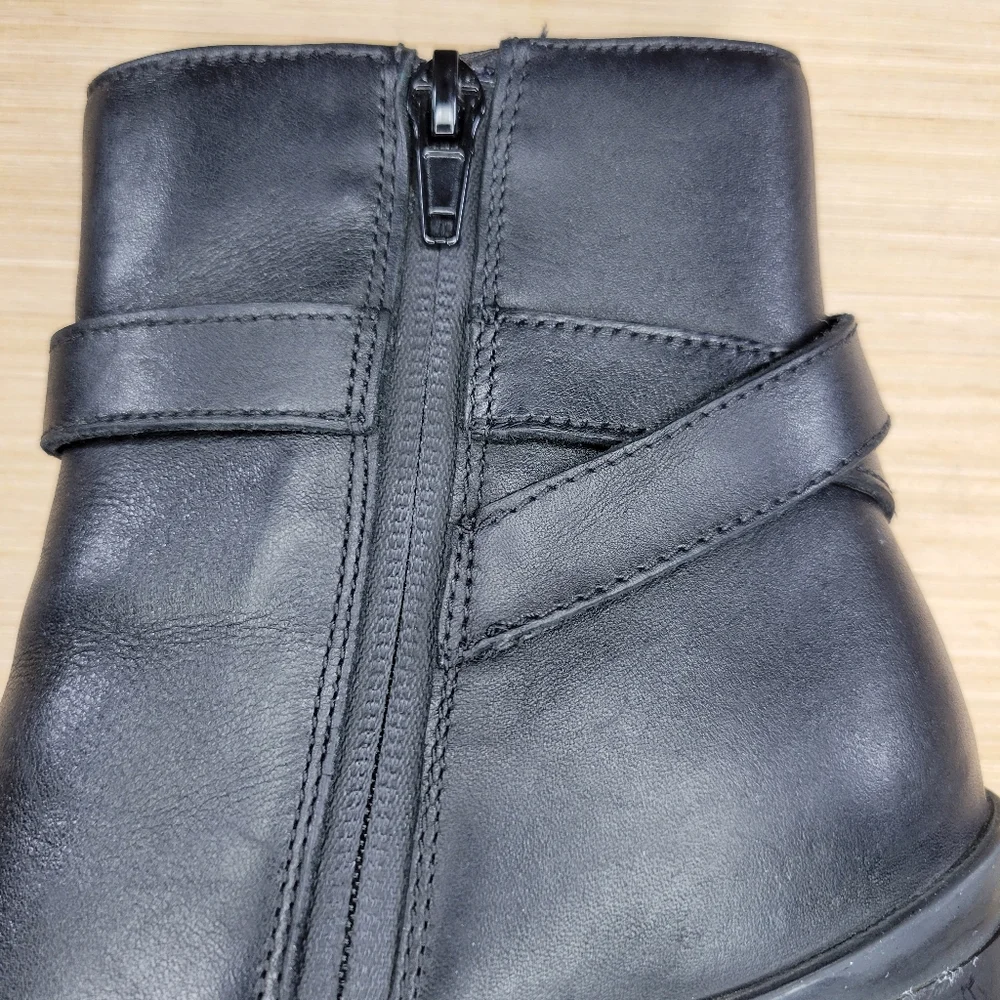 Naturalizer Aimee Black Leather Waterproof Ankle Booties 7M Rainboot